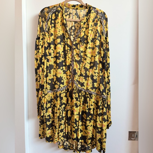 Free People - Semi Sheer Tunic - Size M - Picture 2 of 7